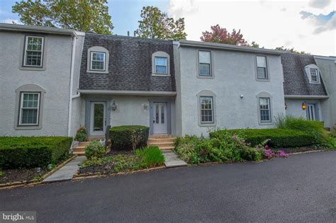 Zillow ardmore pa - 2948 Morris Rd, Ardmore PA, is a Single Family home that contains 1840 sq ft and was built in 1925.It contains 4 bedrooms and 3 bathrooms.This home last sold for $740,000 in June 2023. The Zestimate for this Single Family is $755,900, which has decreased by $19 in the last 30 days.The Rent Zestimate for this Single Family is $4,490/mo, which has increased by $4,490/mo in the last 30 days. 